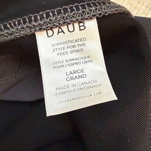 Daub & Design Sports Bra - Picture 3 of 3